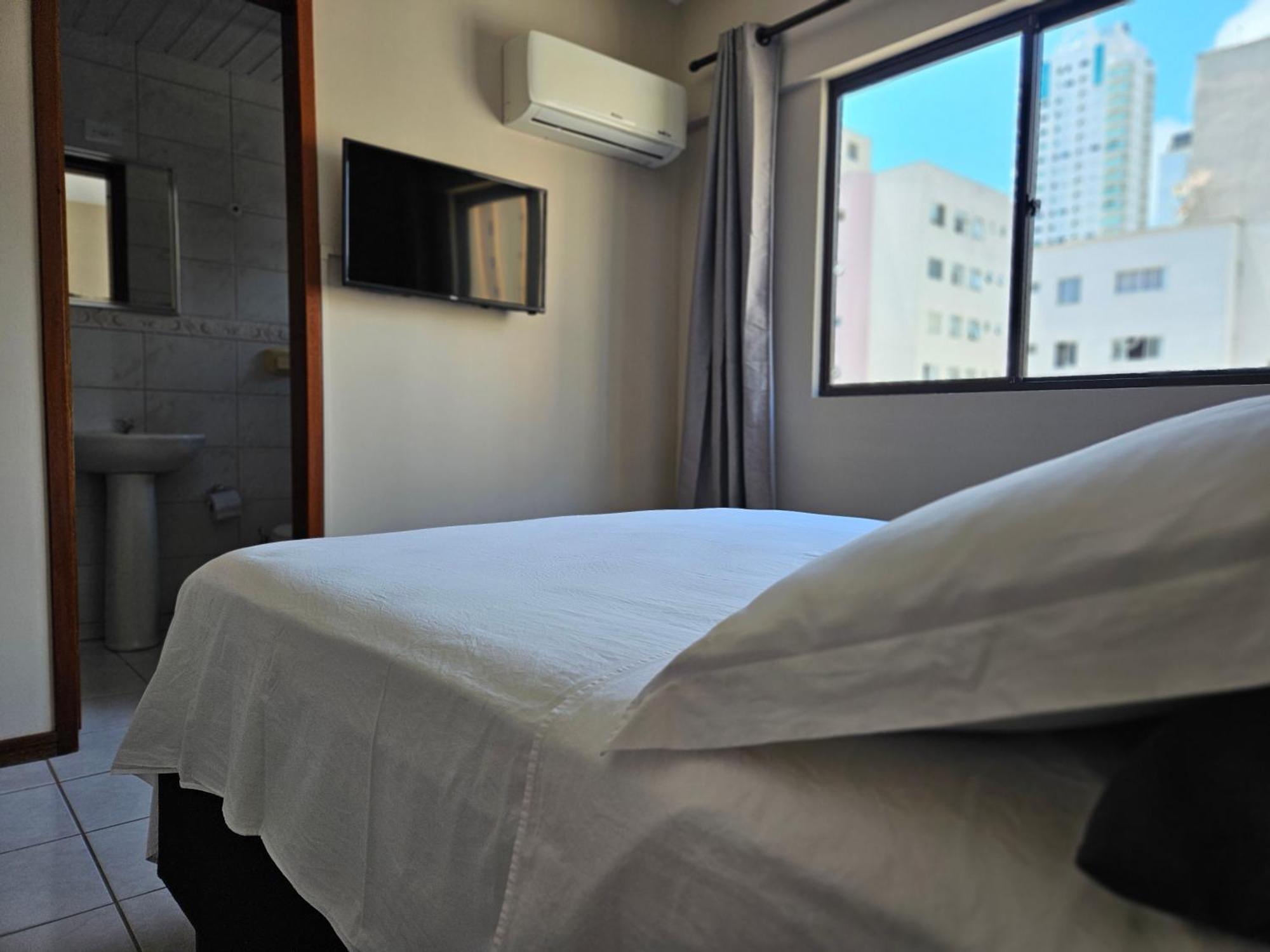 2 Quartos A 200Mts Praia Central, Garagem, Churrasqueira, Wi-Fi 90 Mbps, Pet Friendly Balneário Camboriú Εξωτερικό φωτογραφία