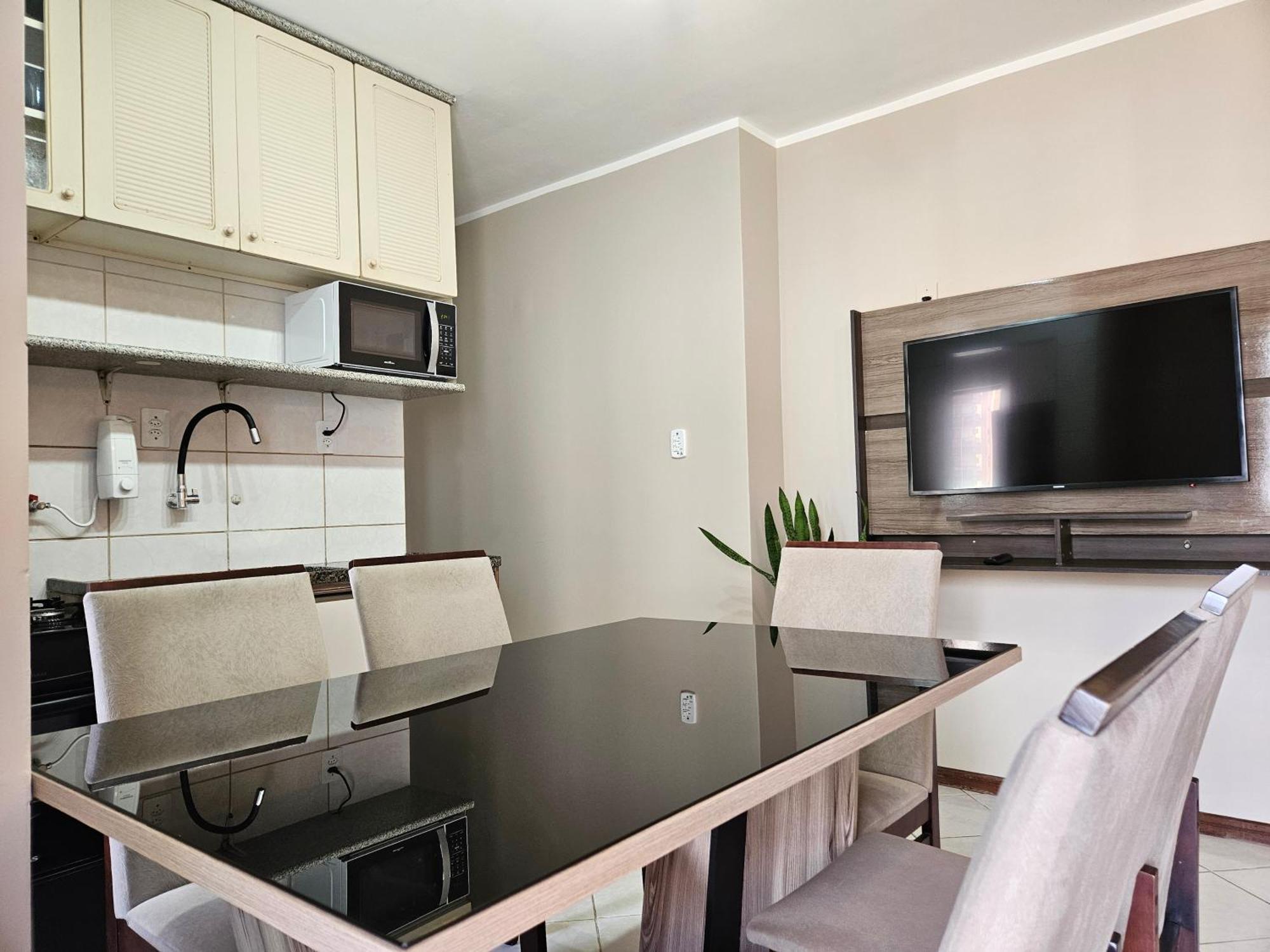 2 Quartos A 200Mts Praia Central, Garagem, Churrasqueira, Wi-Fi 90 Mbps, Pet Friendly Balneário Camboriú Εξωτερικό φωτογραφία