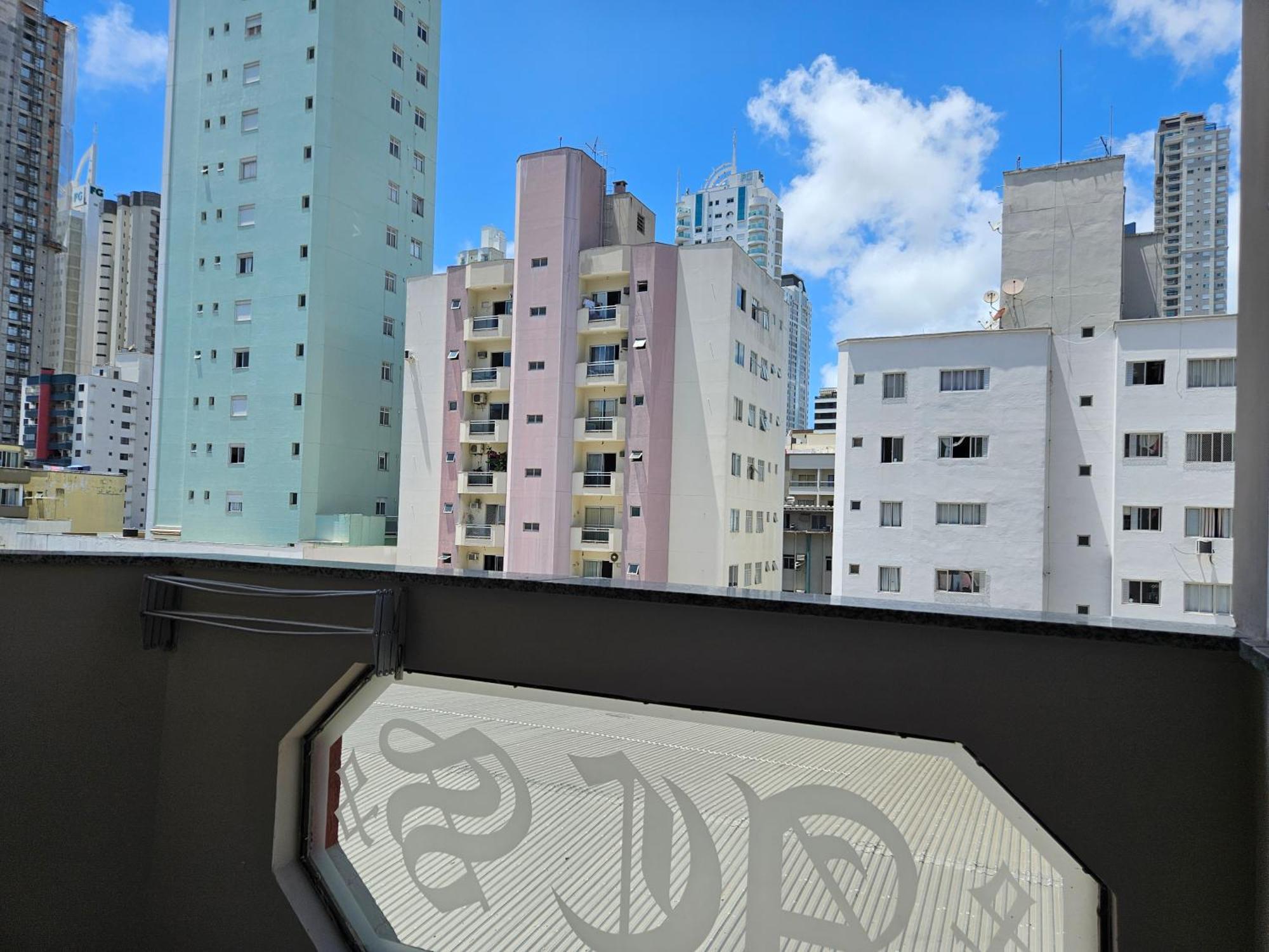 2 Quartos A 200Mts Praia Central, Garagem, Churrasqueira, Wi-Fi 90 Mbps, Pet Friendly Balneário Camboriú Εξωτερικό φωτογραφία