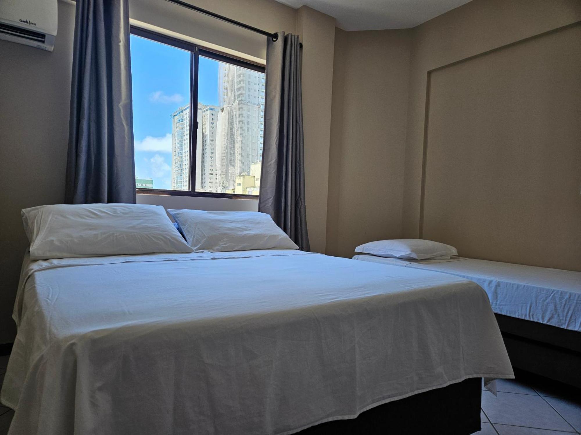 2 Quartos A 200Mts Praia Central, Garagem, Churrasqueira, Wi-Fi 90 Mbps, Pet Friendly Balneário Camboriú Εξωτερικό φωτογραφία
